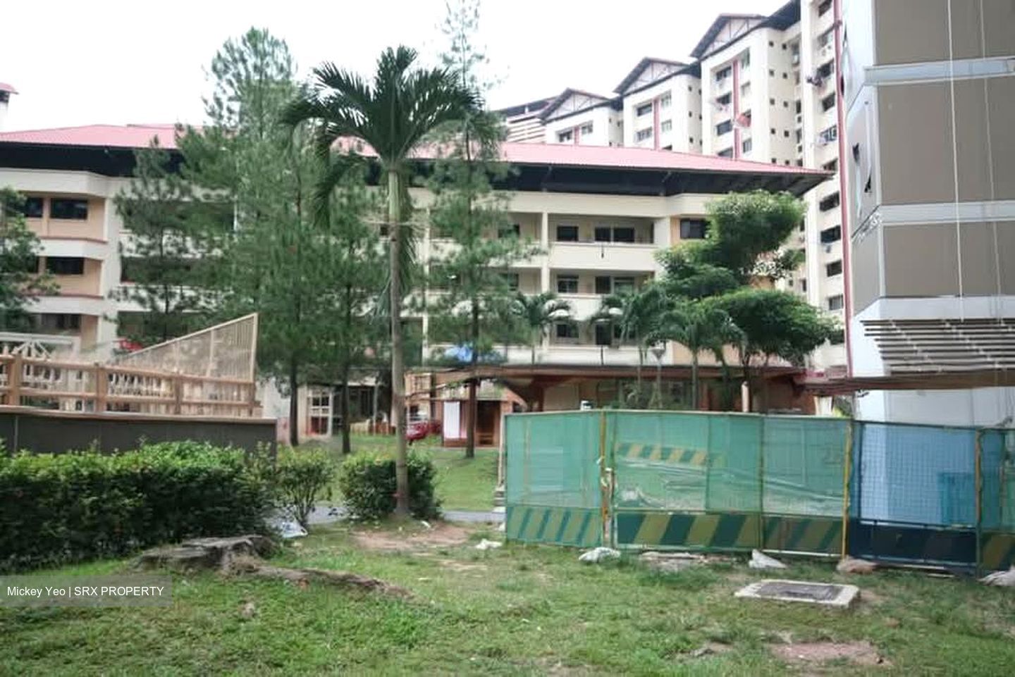 Jurong East Street 24 (D22), Shop House #564631491